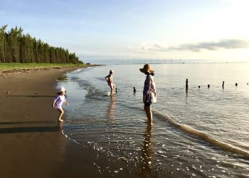 [28/6] Gặp gỡ “Gia đình siêu nhân” tại VNA