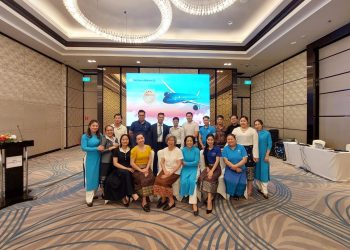 Hội thảo giới thiệu lịch bay và phát động bán tại Lào