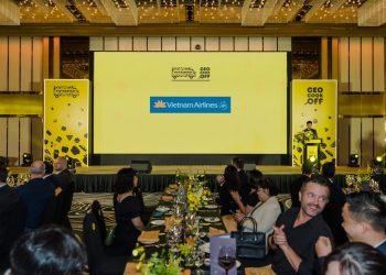 Vietnam Airlines tiên phong quyên góp suất ăn hàng không đến những hoàn cảnh khó khăn