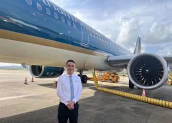 [27/7] “Những ký ức đẹp đẽ về cha đã thôi thúc tôi nối nghiệp, trở thành một tiếp viên  hàng không”