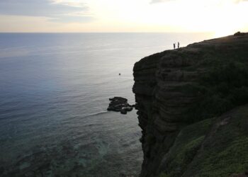 Khám phá hòn đảo “núi lửa” triệu năm tuổi và những trải nghiệm có thể bạn chưa biết tới