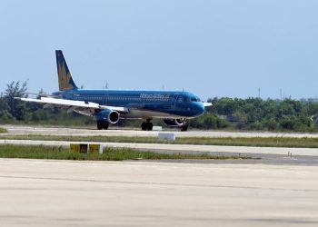 Vietnam Airlines điều chỉnh lịch bay lần 1 do ảnh hưởng của cơn bão số 1 (Talim)