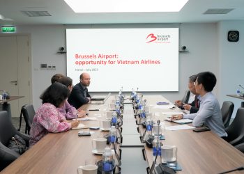 PTGĐ Trịnh Ngọc Thành làm việc với đại diện ĐSQ Bỉ và sân bay Brussels