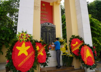 [27/7] TCT tổ chức Lễ dâng hương tưởng niệm các anh hùng liệt sỹ khu vực Long Biên nhân kỷ niệm 76 năm Ngày Thương binh – Liệt sỹ.