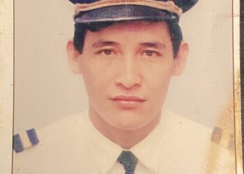 [27/7] “Những ký ức đẹp đẽ về cha đã thôi thúc tôi nối nghiệp, trở thành một tiếp viên  hàng không”