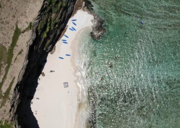 Khám phá hòn đảo “núi lửa” triệu năm tuổi và những trải nghiệm có thể bạn chưa biết tới