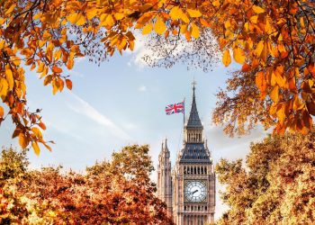 Tận hưởng sắc thu – vi vu khắp chốn cùng Vietnam Airlines