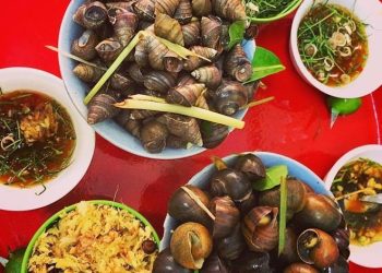 Mì Tim cật thơm ngon, ốc giòn sần sật thêm cốc bia hơi mát lạnh