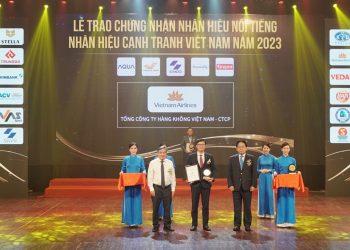VNA được vinh danh trong Top 10 Nhãn hiệu nổi tiếng Việt Nam 2023