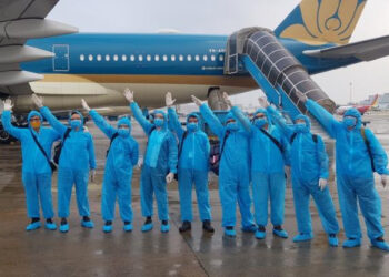 [Khi tôi 30] Chiến binh sân đỗ