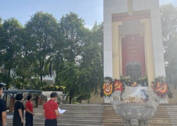 [27/7] CTCP Sabre Việt Nam tổ chức chương trình “Đền ơn đáp nghĩa” và Lễ thắp hương tri ân các anh hùng, liệt sĩ