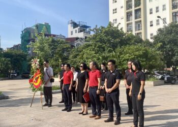 [27/7] CTCP Sabre Việt Nam tổ chức chương trình “Đền ơn đáp nghĩa” và Lễ thắp hương tri ân các anh hùng, liệt sĩ