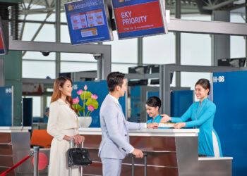 Tại sao các doanh nghiệp không coi “khách hàng là thượng đế” nữa, mà chuyển sang “khách hàng là trung tâm”?