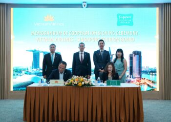Vietnam Airlines và Tổng cục Du lịch Singapore ký kết hợp tác phát triển du lịch đến Singapore