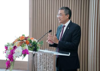 Vietnam Airlines and Singapore Tourism Board sign Memorandum of Cooperation to promote travel to Singapore