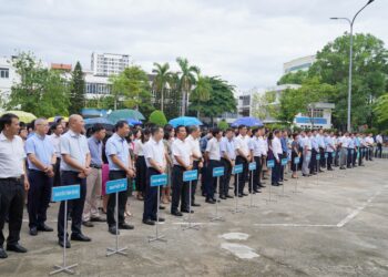 Chào cờ tháng 8: Sử dụng hiệu quả nguồn lực, quản trị tốt chi phí nhằm hoàn thành kế hoạch năm 2023