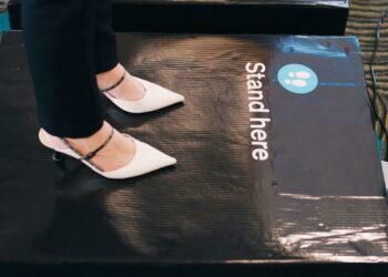 Các hãng hàng không đau đầu tìm cách tiết kiệm nhiên liệu