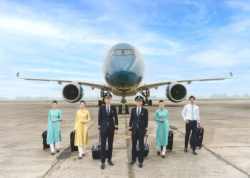 [2/9] Cốt cách người Vietnam Airlines và khí chất anh bộ đội cụ Hồ