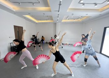 Không khi tập luyện hăng say chuẩn bị cho Hội thi “Tìm hiểu luật bình đẳng giới”