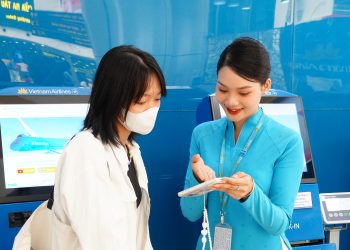 [Nụ cười dịch vụ] Lan tỏa năng lượng tích cực trong công việc