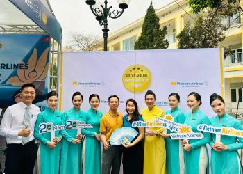 [Nụ cười dịch vụ] Nụ cười gắn kết mọi người