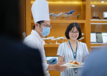 [Nụ cười dịch vụ] Tâm huyết phía sau những suất ăn trên độ cao 10.000m