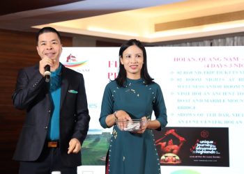 [Nụ cười dịch vụ] Quảng bá dịch vụ Vietnam Airlines mọi lúc, mọi nơi