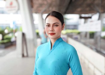 [Nụ cười dịch vụ] Nụ cười luôn là sự phấn khởi cho một ngày mới bắt đầu làm việc