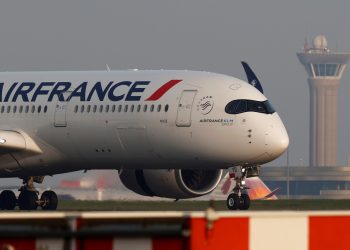 Aviation News No.205: Cổ phiếu Air France-KLM chạm mức thấp nhất mọi thời đại khi quý 3 ảm đạm