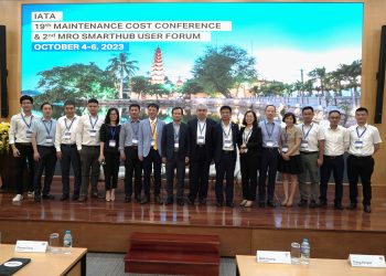 Chuyên gia hàng không từ nhiều nước thăm cơ sở bảo dưỡng hàng không của Việt Nam