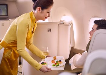 Vietnam Airlines số hóa thực đơn suất ăn, đồ uống trên các chuyến bay