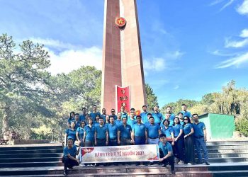 Hành trình về nguồn 2023 – Chi bộ Thương mại hàng hóa