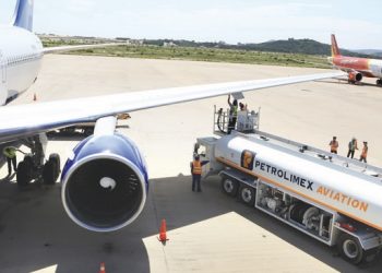 Các hãng hàng không đang phải “gồng mình” vượt qua khó khăn