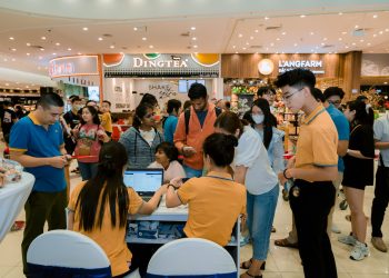 Tưng bừng sự kiện đón chào hội viên thứ 5 triệu của Lotusmiles