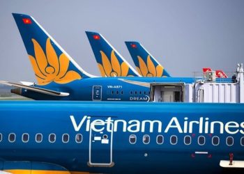 Vì sao hãng bay mãi “quanh quẩn” trong thế khó?