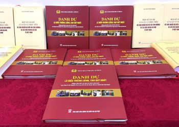 [Búa liềm vàng 2023] Học tập chuyên đề – Giải pháp tăng “sức đề kháng” từ Chi bộ