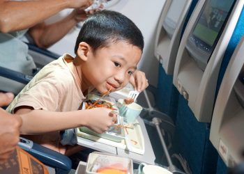 “Hành trình của Duy” – Chuyến bay đoàn viên