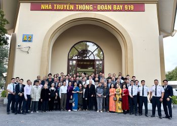 Đoàn bay 919 gặp mặt CBNV hưu trí Xuân mới 2024.