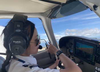 [ Tết Giáp Thìn] Nữ phi công xinh đẹp đam mê chinh phục bầu trời