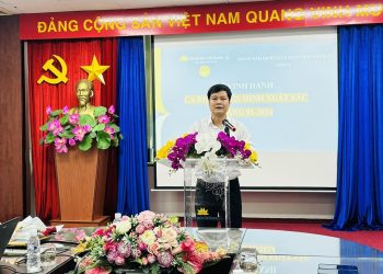 Trung tâm Dịch vụ và Khai thác sân bay tổ chức vinh danh các cá nhân điển hình xuất sắc