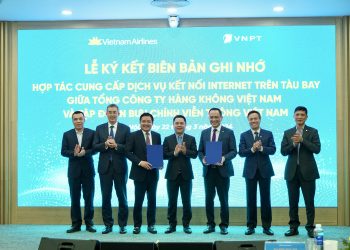 VNA và VNPT hợp tác phát triển dịch vụ kết nối internet trên máy bay