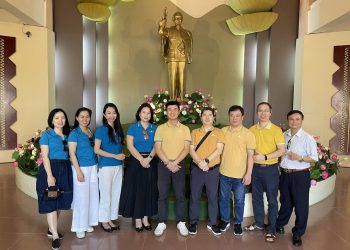 Chi bộ Tạp chí Heritage về nguồn ôn lại truyền thống cách mạng