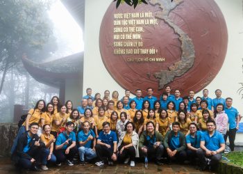 Hành trình Về nguồn của Đảng bộ Ban TCKT trên đỉnh núi Ba Vì linh thiêng