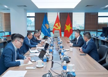 TGĐ gặp gỡ và làm việc với lãnh đạo Singapore Airlines