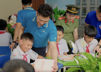 Trao gửi tri thức – Trao tặng yêu thương