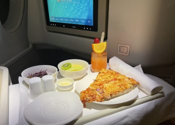 “Welcome drink” – Khởi đầu hành trình tràn đầy năng lượng cùng Vietnam Airlines