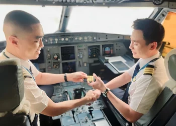 Phi công trẻ tuổi với hoài bão tiếp nối truyền thống