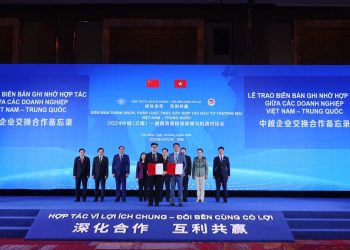 Vietnam Airlines ký biên bản ghi nhớ hợp tác với các doanh nghiệp Trung Quốc