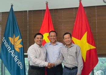 Master Trainer Trịnh Xuân Pháp: “Vietnam Airlines là khách hàng “khó tính nhất” trong suốt 6 năm triển khai Uplifting Service đến nay”