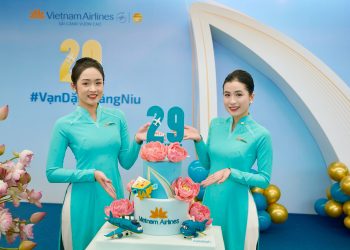 Khoảnh khắc mừng sinh nhật 29 năm TCT – khai mở hành trình “Vạn dặm nâng niu”